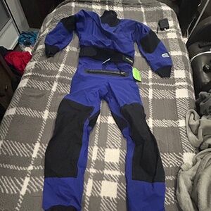 Kokatat Men’s Meridian Drysuit. Size Medium.